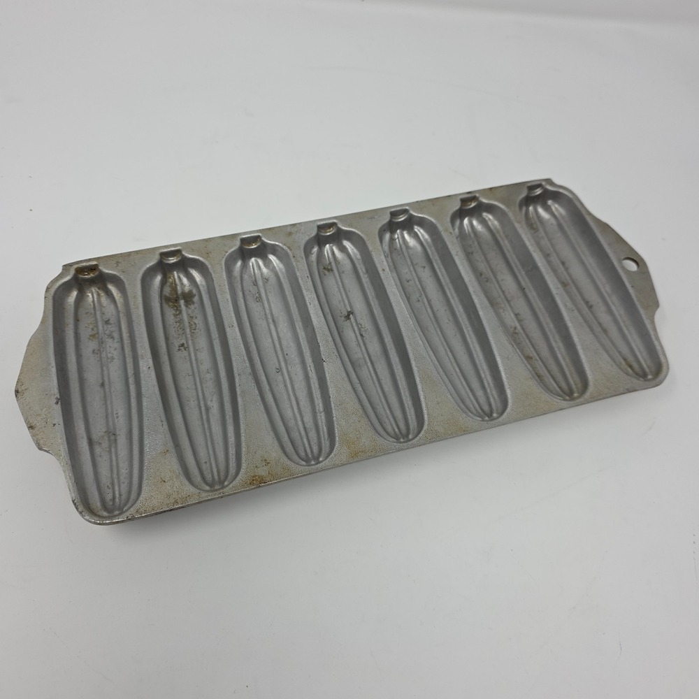 Vintage Wear-Ever Corn Stick Pan Cast Aluminum Cornbread Mold Farmhouse Kitchen